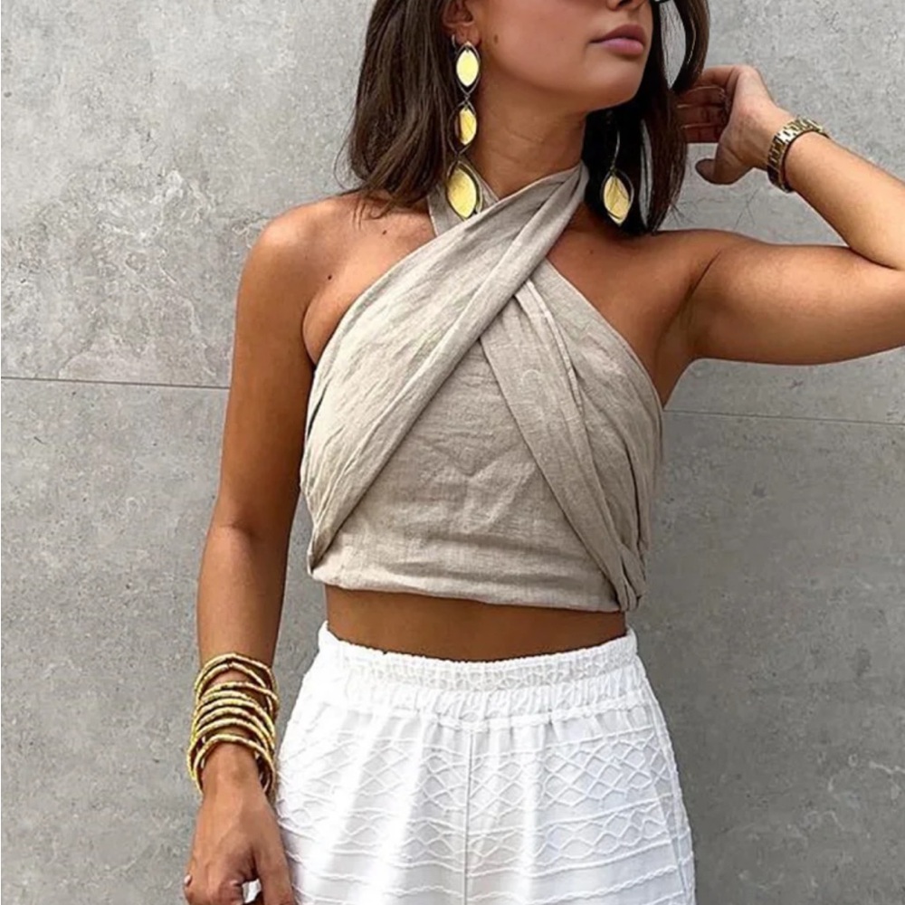 NWT Crisscross Halter Tank Top